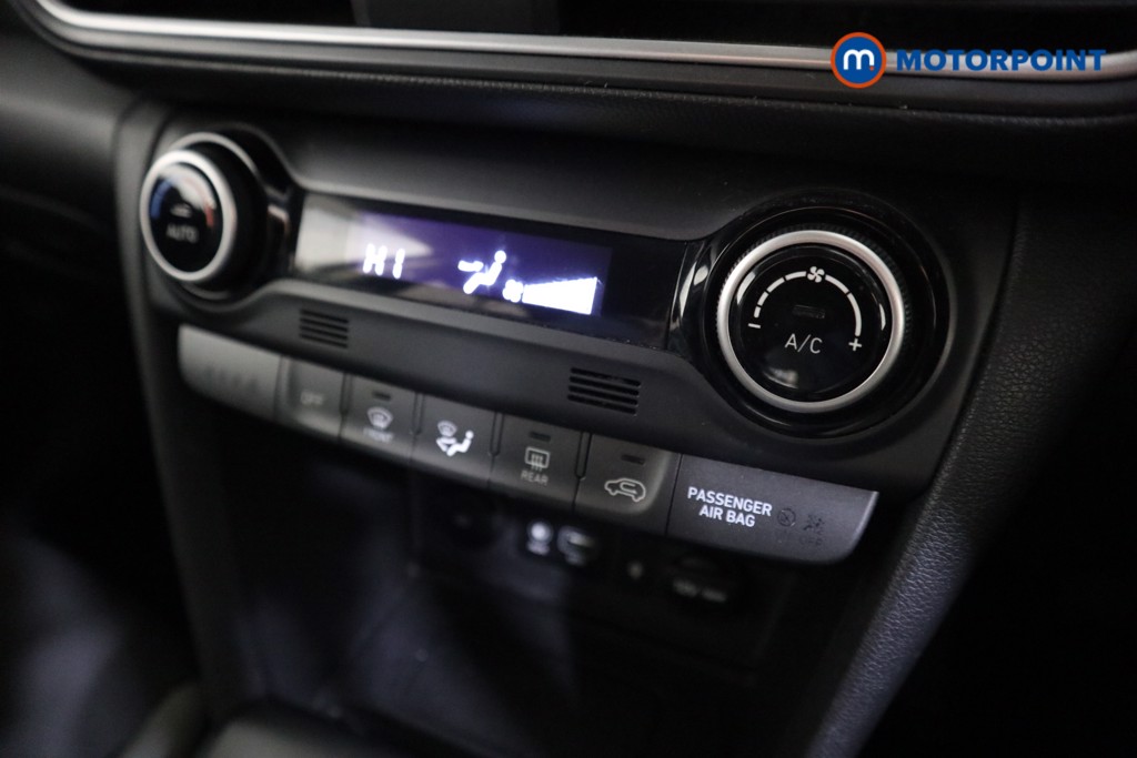 Hyundai Kona Premium Manual Petrol SUV - Stock Number (1593683) - 8th supplementary image