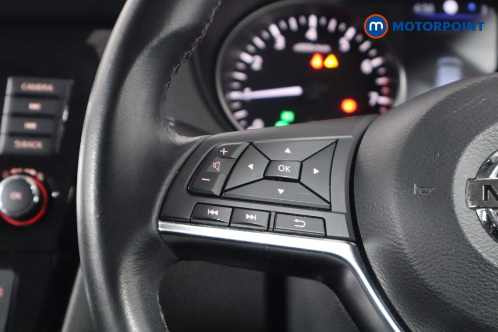 Nissan Qashqai Acenta Premium Automatic Petrol SUV - Stock Number (1594141) - 7th supplementary image