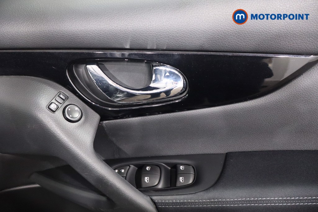 Nissan Qashqai Acenta Premium Automatic Petrol SUV - Stock Number (1594141) - 21st supplementary image