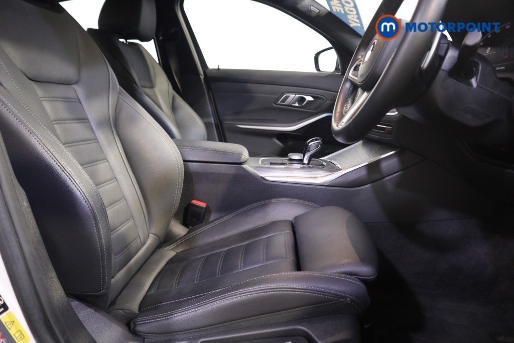 BMW 3 Series M Sport Automatic Petrol Plug-In Hybrid Saloon - Stock Number (1594861) - 16th supplementary image