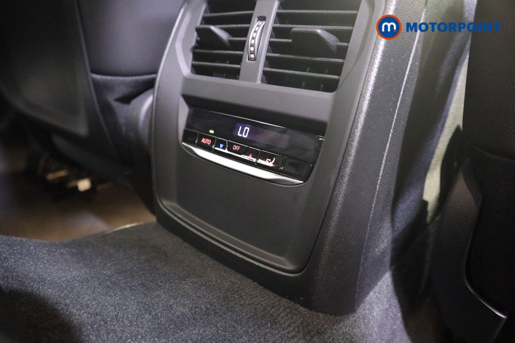 BMW 3 Series M Sport Automatic Petrol Plug-In Hybrid Saloon - Stock Number (1594861) - 19th supplementary image