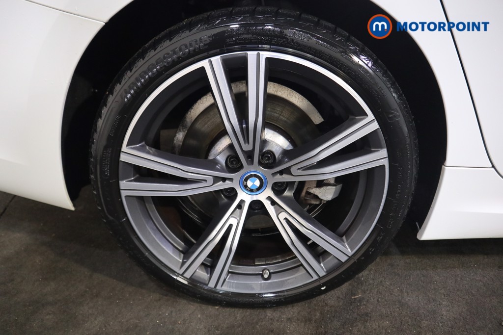BMW 3 Series M Sport Automatic Petrol Plug-In Hybrid Saloon - Stock Number (1594861) - 22nd supplementary image