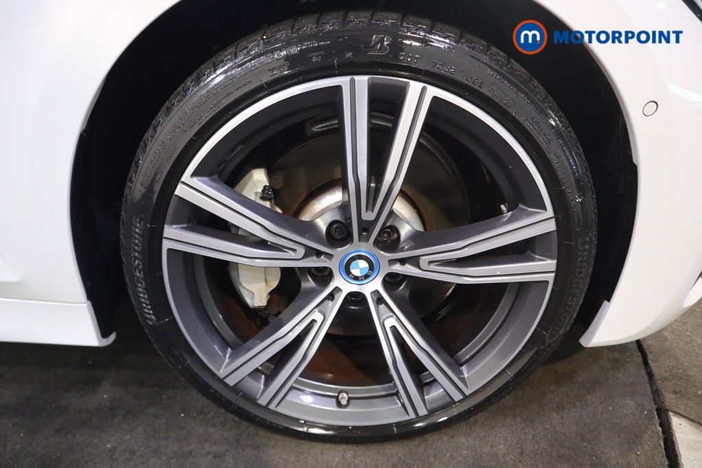 BMW 3 Series M Sport Automatic Petrol Plug-In Hybrid Saloon - Stock Number (1594861) - 23rd supplementary image