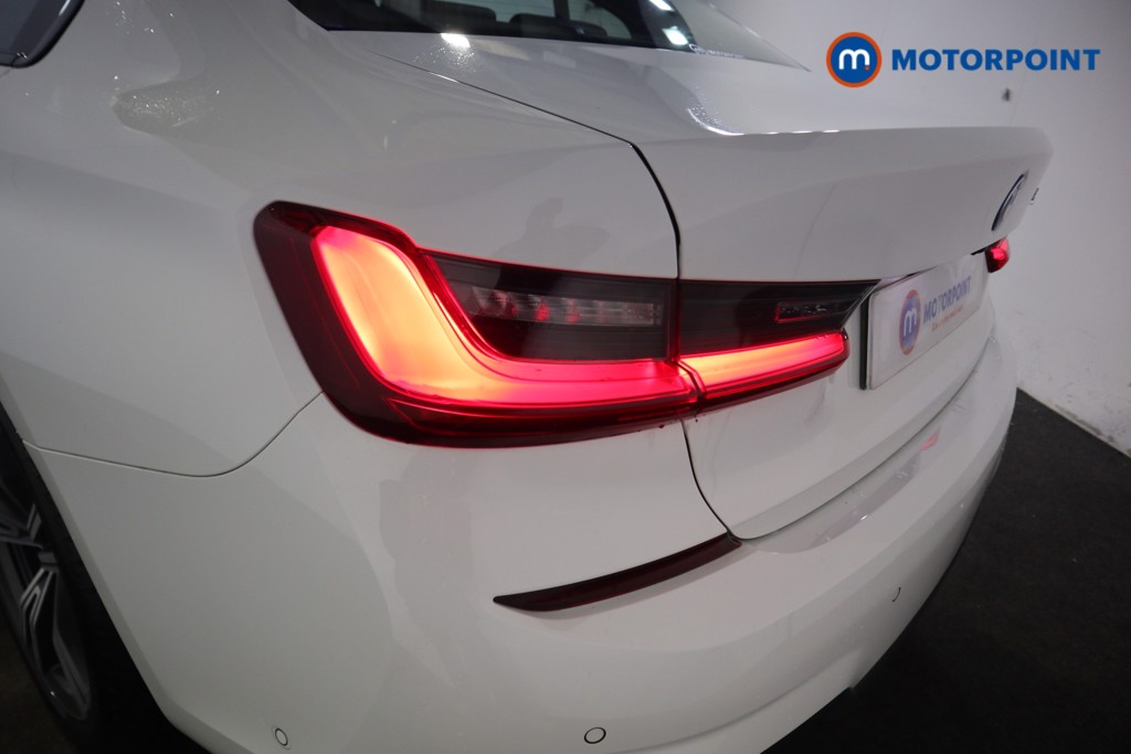 BMW 3 Series M Sport Automatic Petrol Plug-In Hybrid Saloon - Stock Number (1594861) - 28th supplementary image