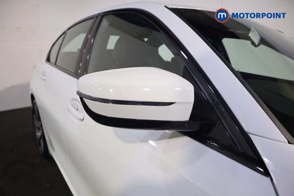 BMW 3 Series M Sport Automatic Petrol Plug-In Hybrid Saloon - Stock Number (1594861) - 32nd supplementary image