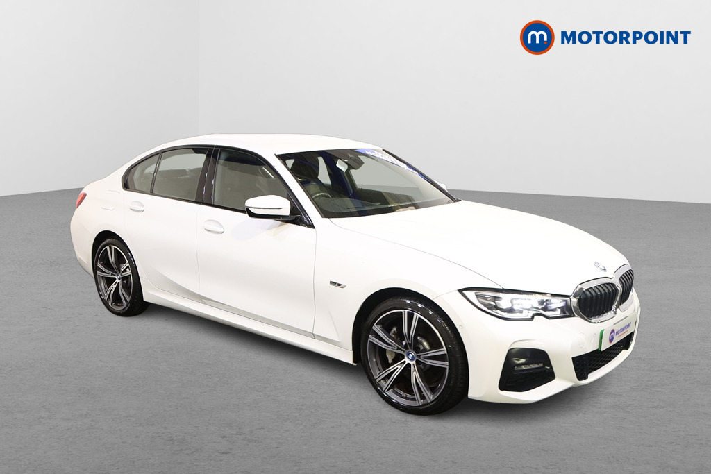 BMW 3 Series M Sport Automatic Petrol Plug-In Hybrid Saloon - Stock Number (1594861) - Drivers side front corner