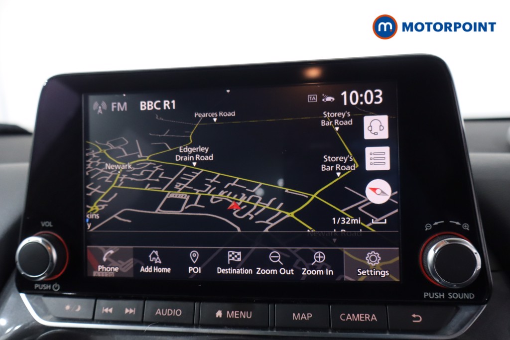 Nissan Juke N-Connecta Automatic Petrol SUV - Stock Number (1594975) - 2nd supplementary image