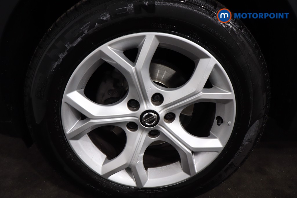 Nissan Juke N-Connecta Automatic Petrol SUV - Stock Number (1594975) - 11th supplementary image