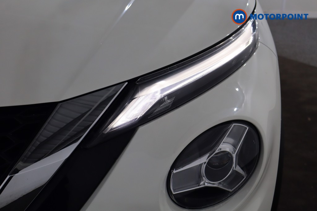 Nissan Juke N-Connecta Automatic Petrol SUV - Stock Number (1594975) - 26th supplementary image
