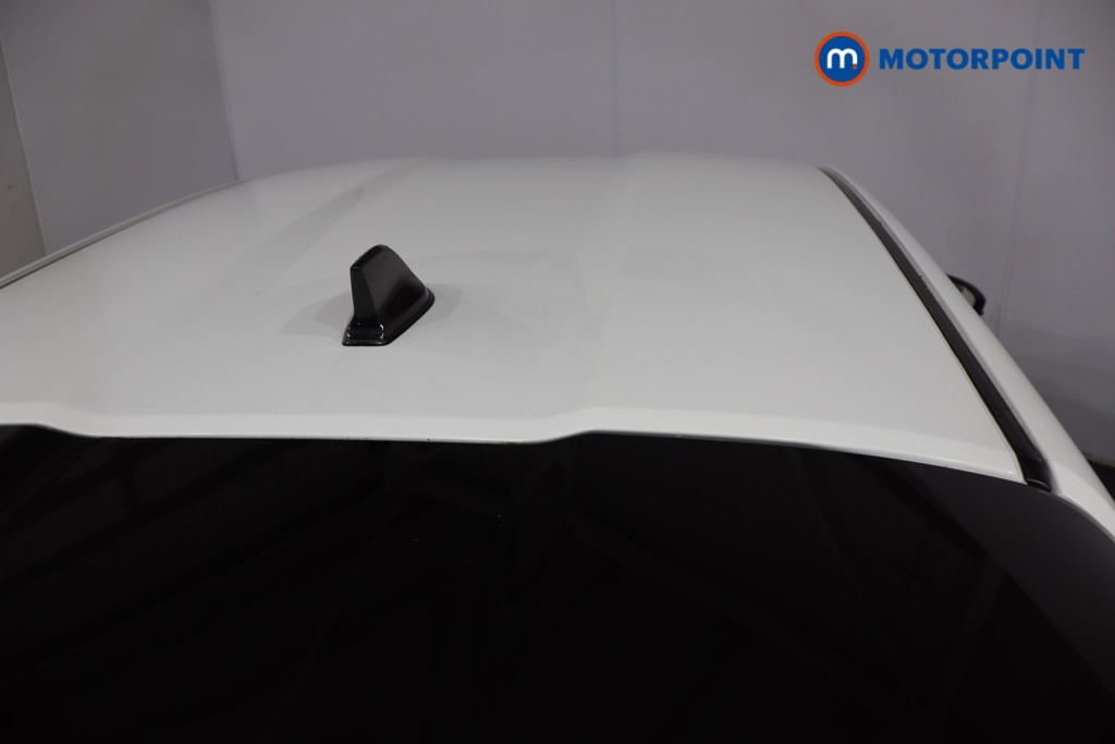 Nissan Juke N-Connecta Automatic Petrol SUV - Stock Number (1594975) - 31st supplementary image