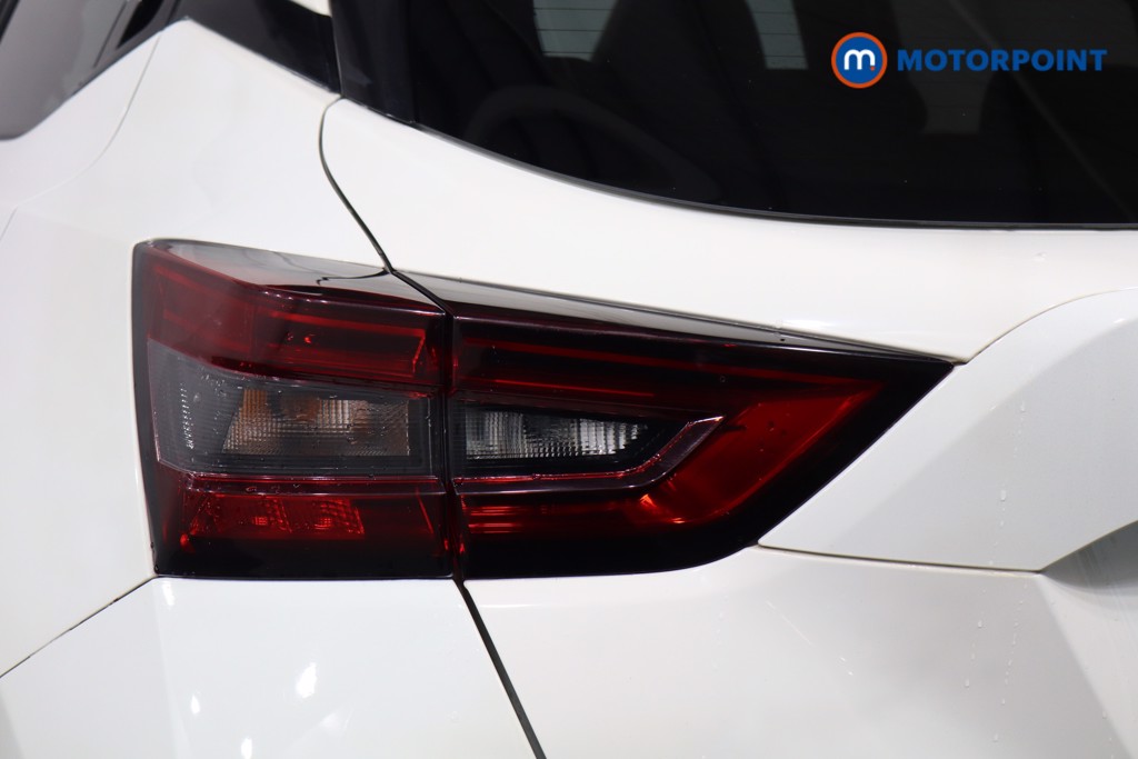 Nissan Juke N-Connecta Automatic Petrol SUV - Stock Number (1594975) - 32nd supplementary image