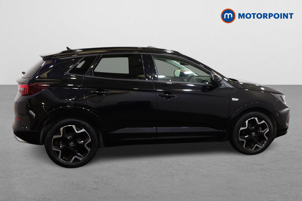 Vauxhall Grandland Ultimate Automatic Diesel SUV - Stock Number (1594998) - Drivers side