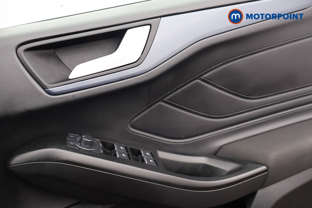 Ford Focus Active Manual Petrol Estate - Stock Number (1595084) - 5th supplementary image