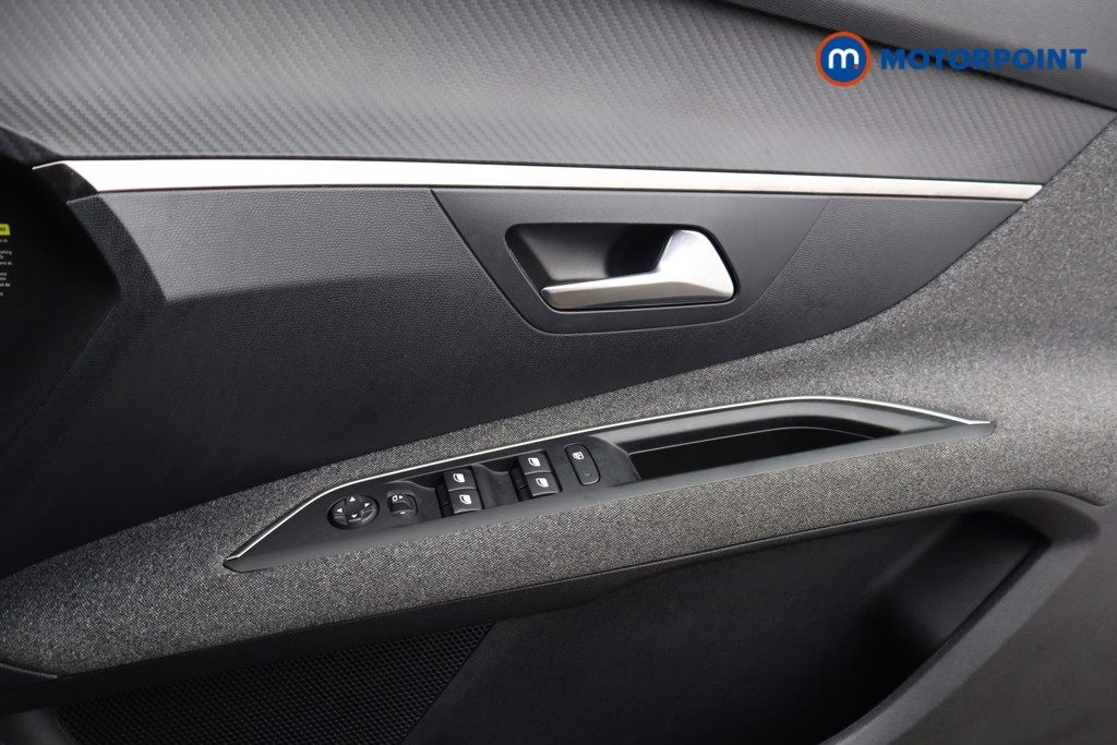 Peugeot 3008 Active Automatic Petrol Plug-In Hybrid SUV - Stock Number (1595114) - 10th supplementary image
