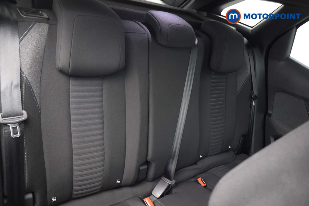 Peugeot 3008 Active Automatic Petrol Plug-In Hybrid SUV - Stock Number (1595114) - 13th supplementary image