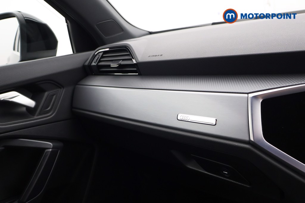 Audi Q3 S Line Manual Petrol SUV - Stock Number (1595187) - 9th supplementary image