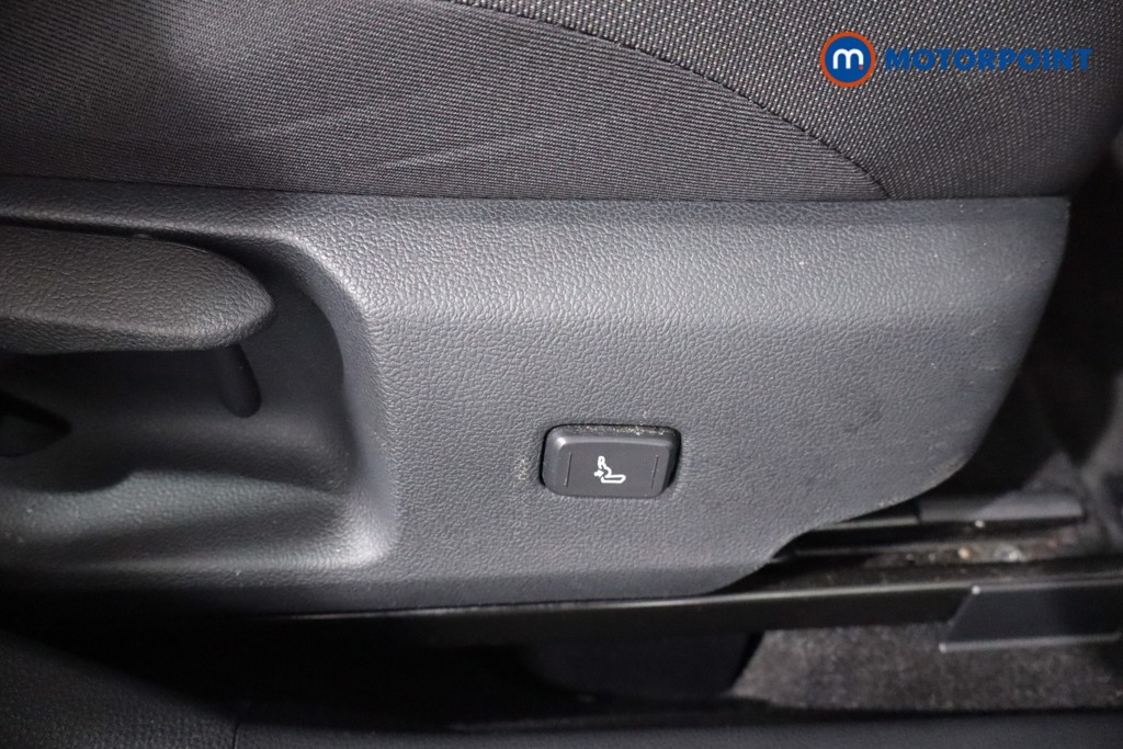 Toyota Corolla Icon Automatic Petrol-Electric Hybrid Estate - Stock Number (1595389) - 23rd supplementary image