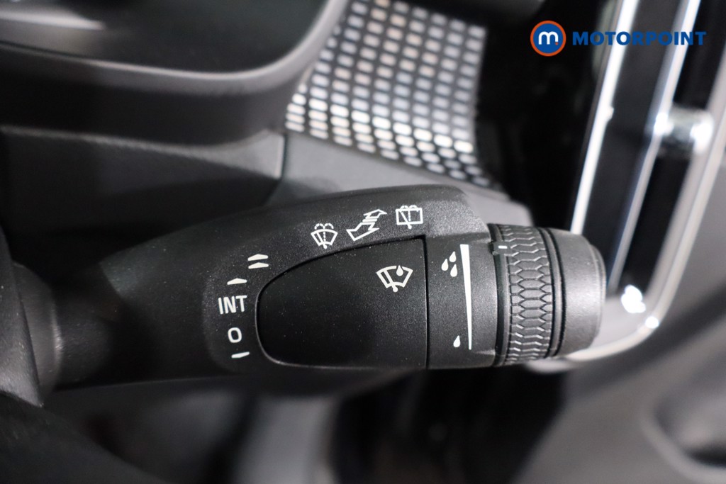 Volvo Xc40 R Design Automatic Petrol Plug-In Hybrid SUV - Stock Number (1595404) - 17th supplementary image