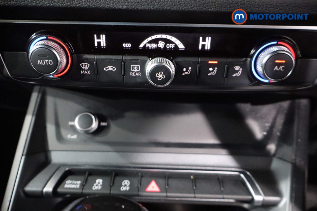 Audi Q3 S Line Automatic Petrol SUV - Stock Number (1595641) - 16th supplementary image