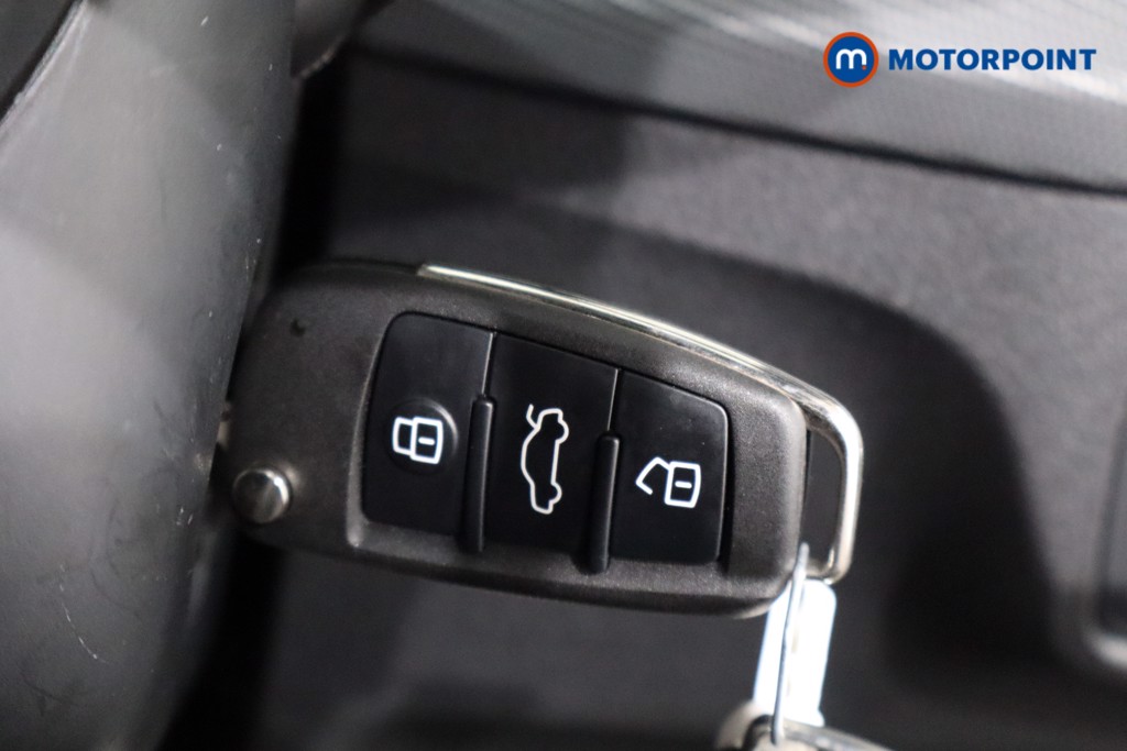 Audi Q2 Black Edition Manual Petrol SUV - Stock Number (1595712) - 13th supplementary image