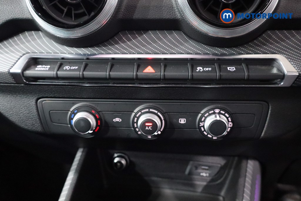 Audi Q2 Black Edition Manual Petrol SUV - Stock Number (1595712) - 17th supplementary image