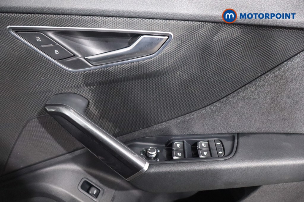 Audi Q2 Black Edition Manual Petrol SUV - Stock Number (1595712) - 23rd supplementary image