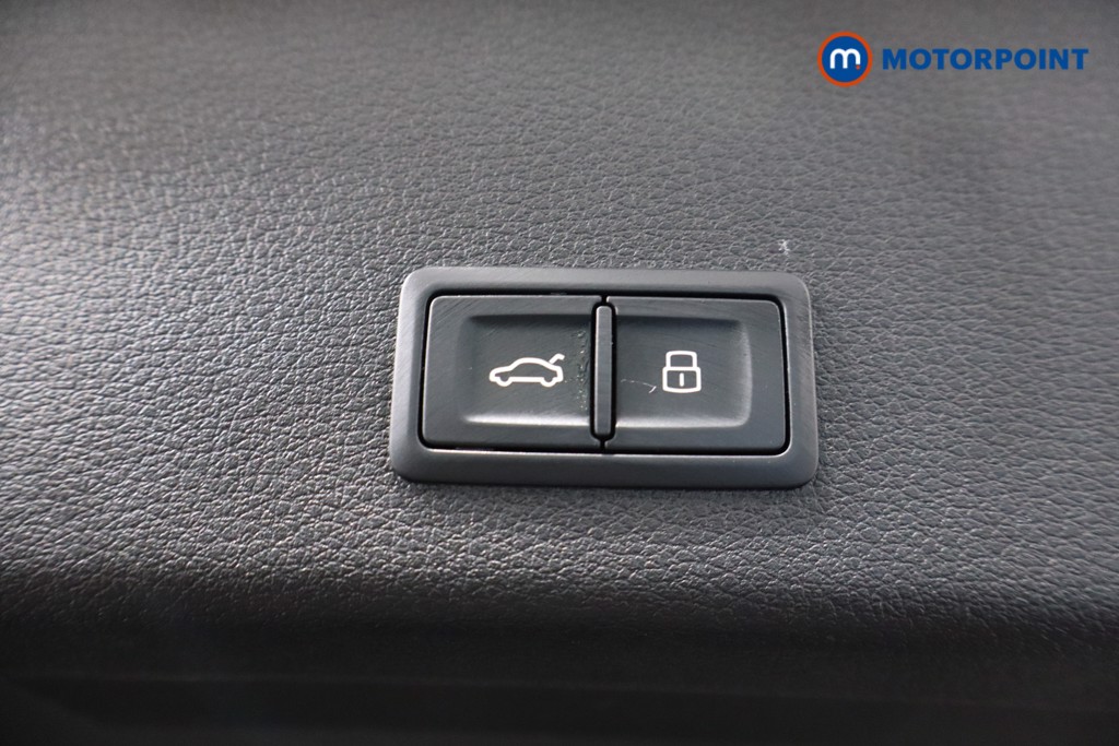 Audi E-Tron Black Edition Automatic Electric SUV - Stock Number (1596022) - 41st supplementary image