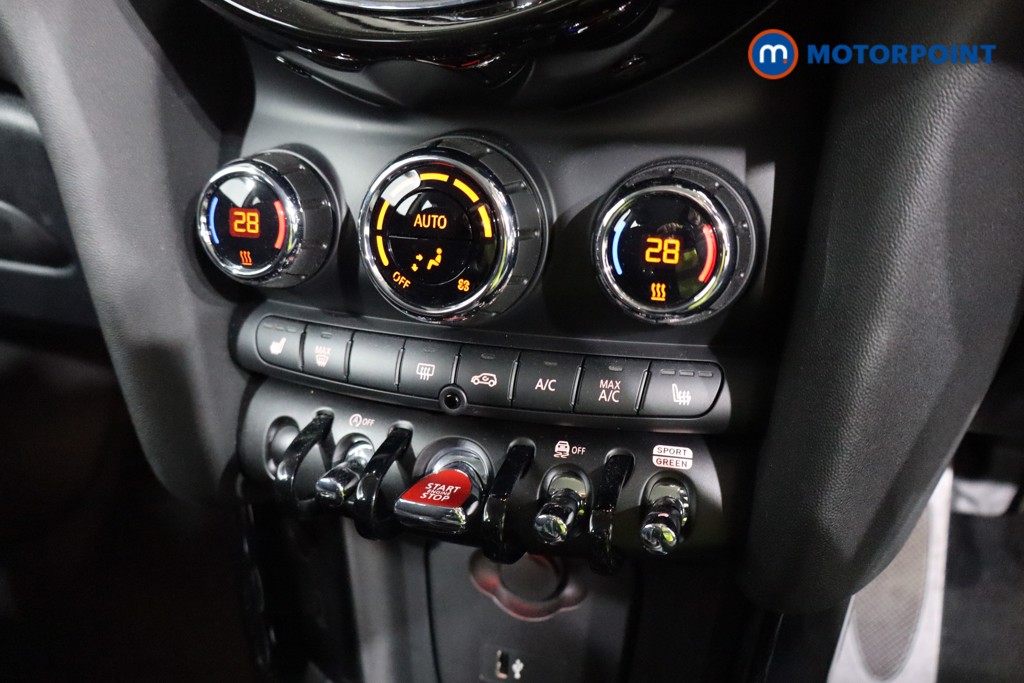 Mini Hatchback Cooper Classic Manual Petrol Hatchback - Stock Number (1596228) - 6th supplementary image