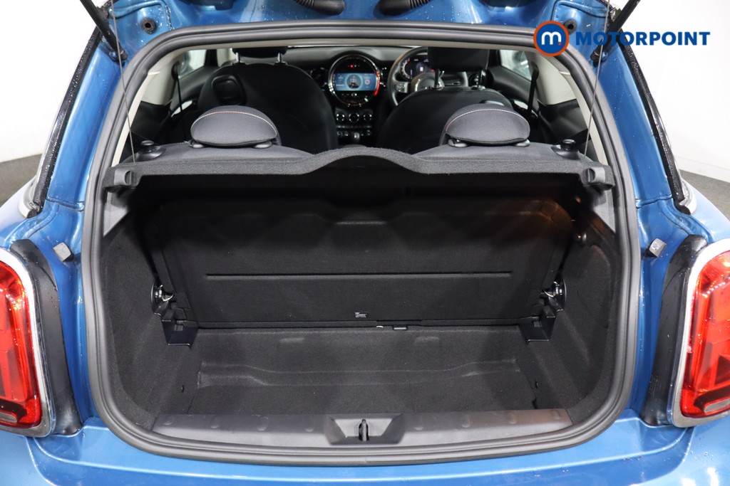 Mini Hatchback Cooper Classic Manual Petrol Hatchback - Stock Number (1596228) - 13th supplementary image