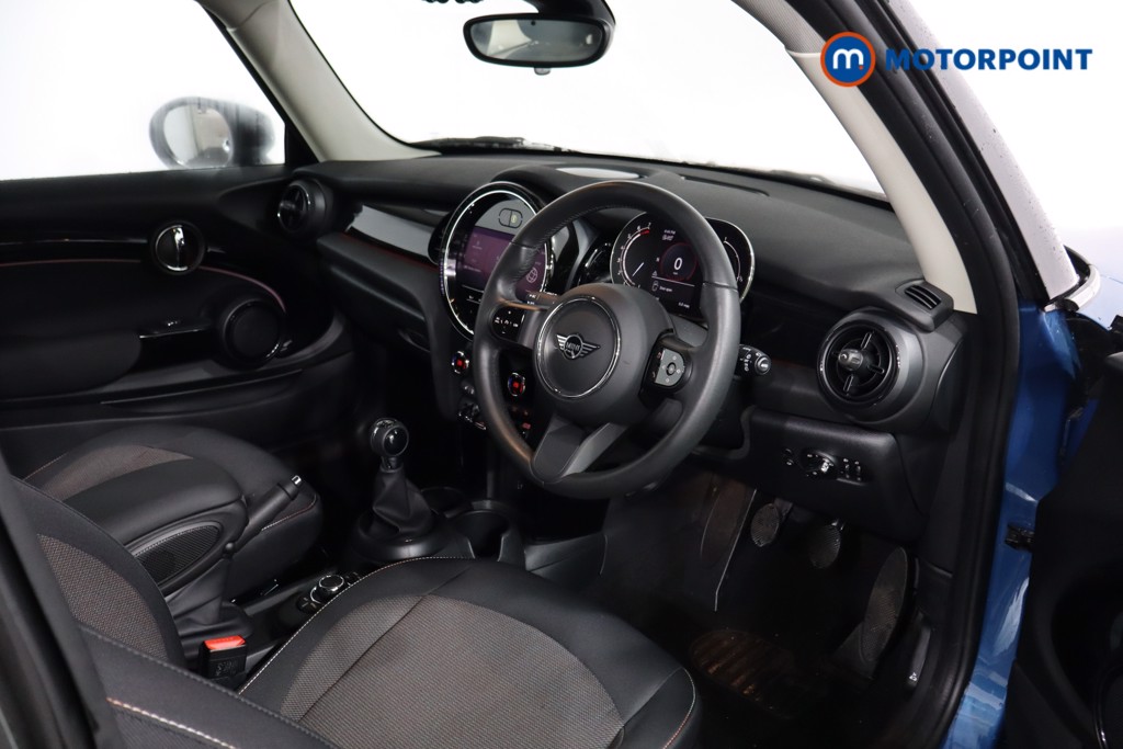 Mini Hatchback Cooper Classic Manual Petrol Hatchback - Stock Number (1596228) - 1st supplementary image