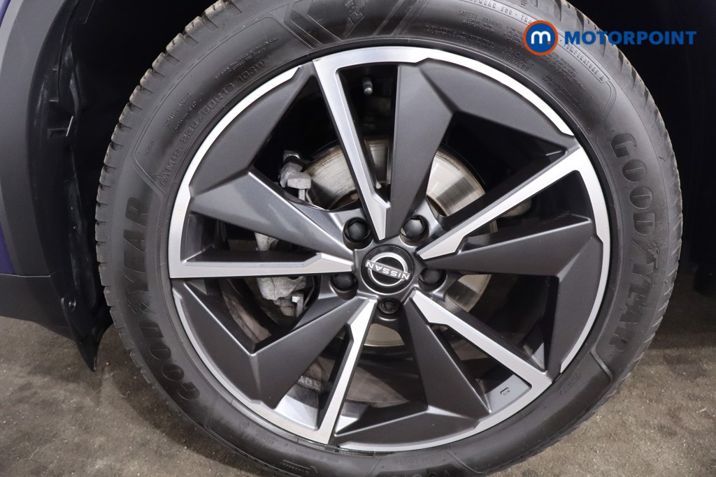 Nissan Qashqai Tekna Manual Petrol SUV - Stock Number (1596433) - 11th supplementary image