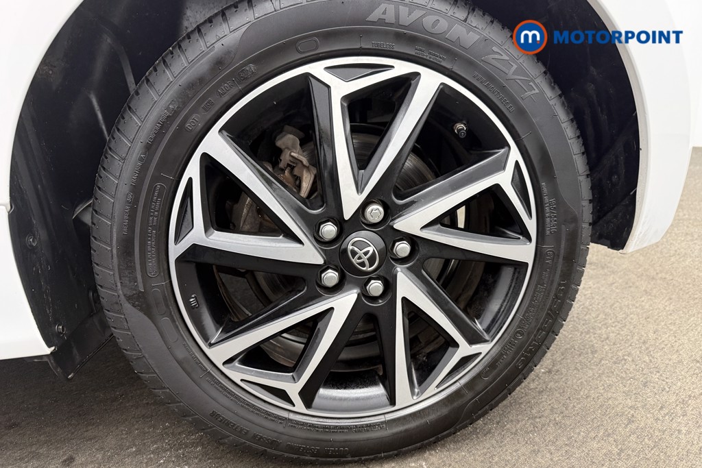 Toyota Yaris Design Automatic Petrol-Electric Hybrid Hatchback - Stock Number (1596510) - 12th supplementary image