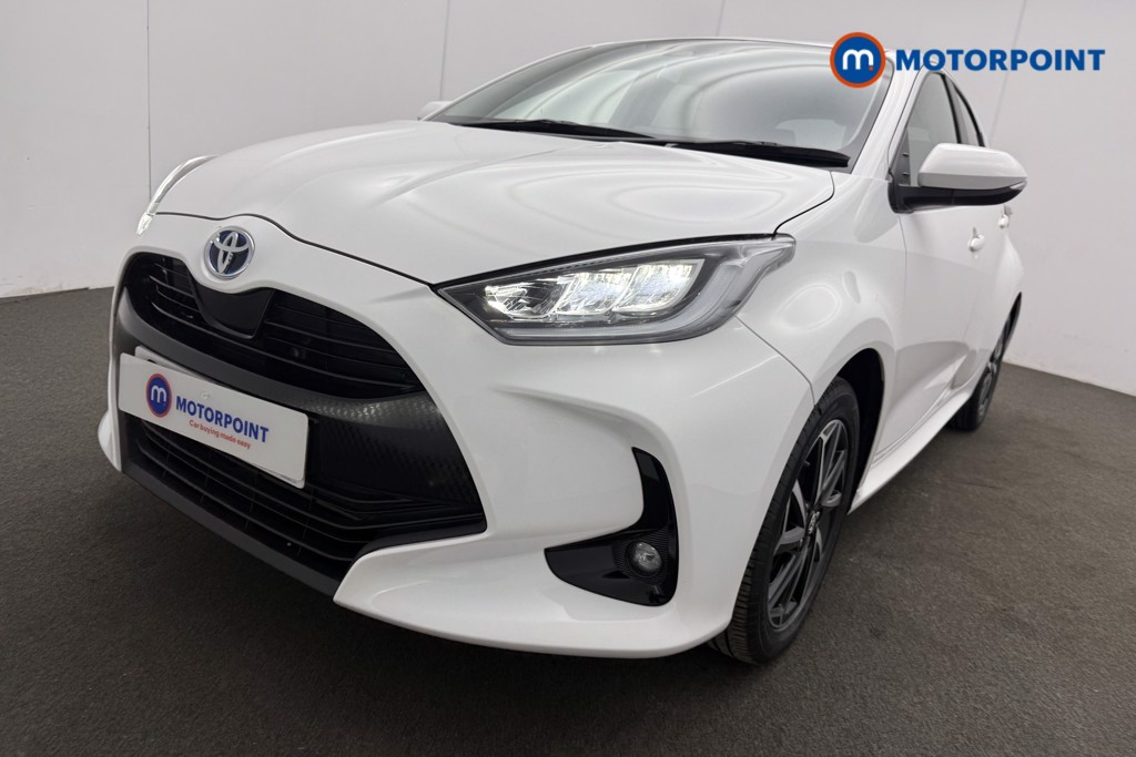 Toyota Yaris Design Automatic Petrol-Electric Hybrid Hatchback - Stock Number (1596510) - 21st supplementary image