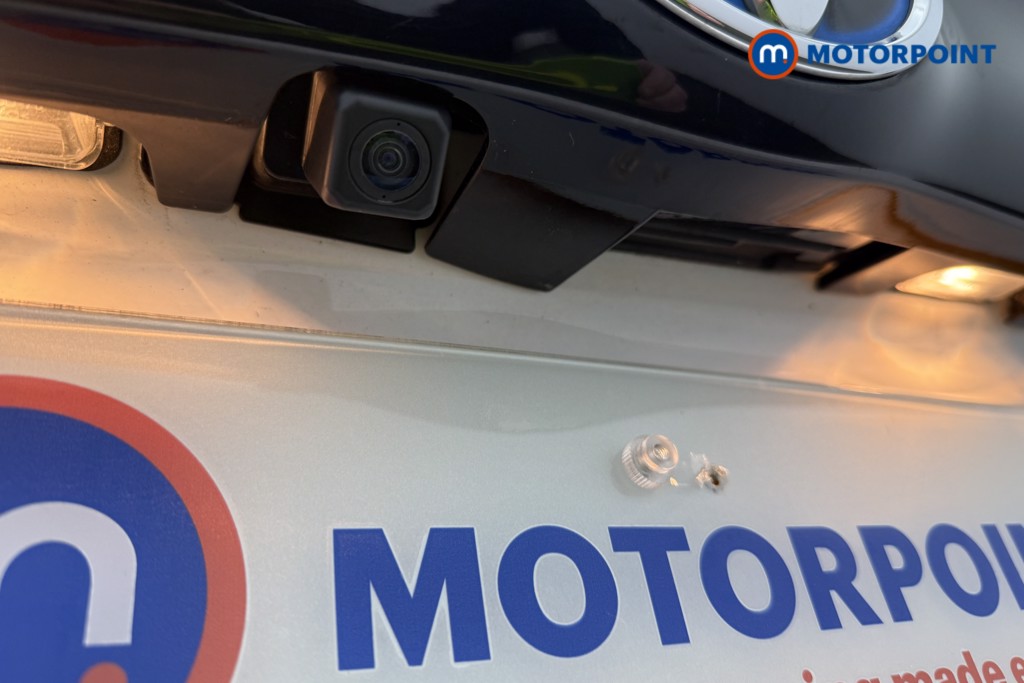 Toyota Yaris Design Automatic Petrol-Electric Hybrid Hatchback - Stock Number (1596510) - 25th supplementary image