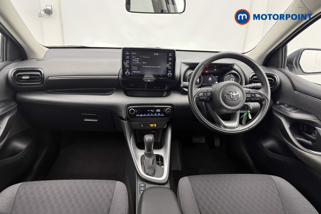 Toyota Yaris Design Automatic Petrol-Electric Hybrid Hatchback - Stock Number (1596510) - 1st supplementary image