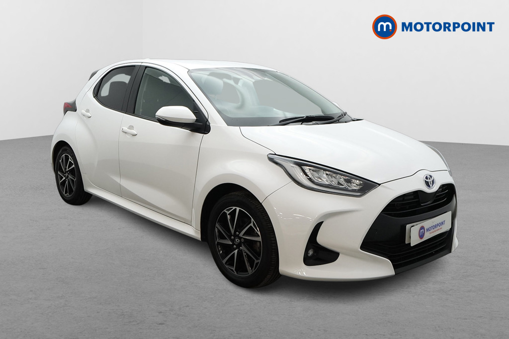 Toyota Yaris Design Automatic Petrol-Electric Hybrid Hatchback - Stock Number (1596510) - Drivers side front corner