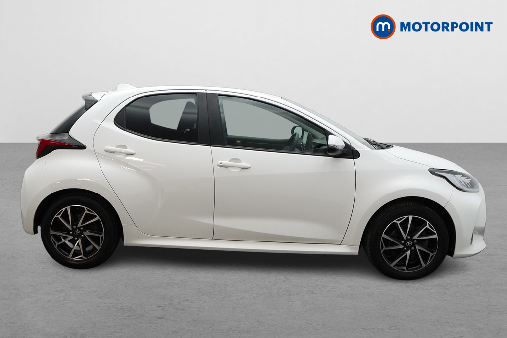 Toyota Yaris Design Automatic Petrol-Electric Hybrid Hatchback - Stock Number (1596510) - Drivers side