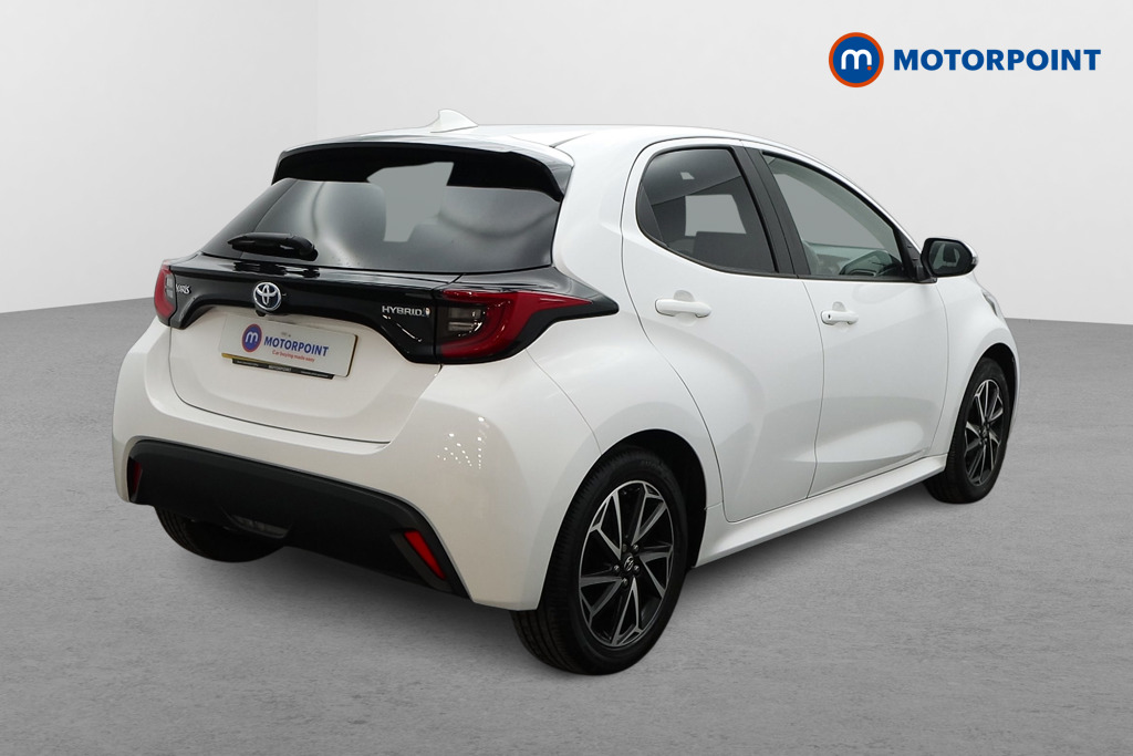 Toyota Yaris Design Automatic Petrol-Electric Hybrid Hatchback - Stock Number (1596510) - Drivers side rear corner