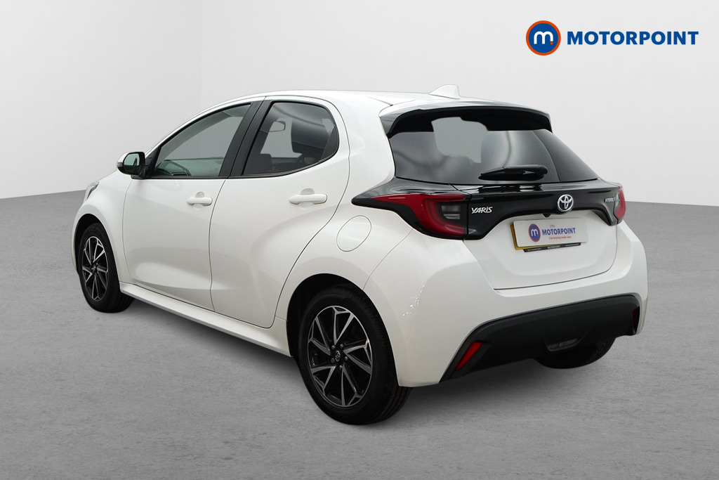 Toyota Yaris Design Automatic Petrol-Electric Hybrid Hatchback - Stock Number (1596510) - Passenger side rear corner