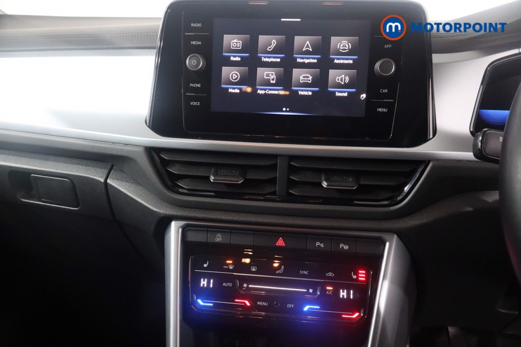 Volkswagen T-Roc Life Manual Petrol SUV - Stock Number (1596755) - 15th supplementary image