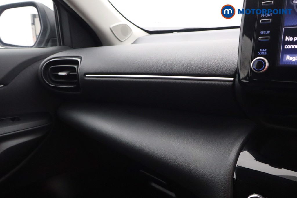 Toyota Yaris Cross Icon Automatic Petrol-Electric Hybrid Estate - Stock Number (1597008) - 9th supplementary image