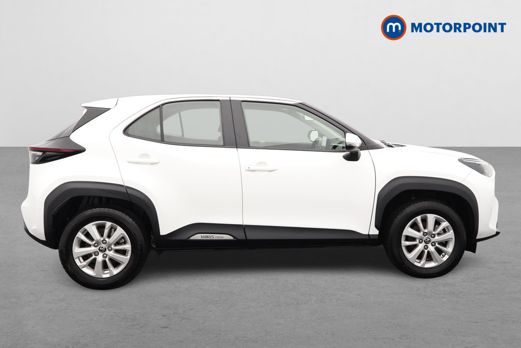 Toyota Yaris Cross Icon Automatic Petrol-Electric Hybrid Estate - Stock Number (1597008) - Drivers side