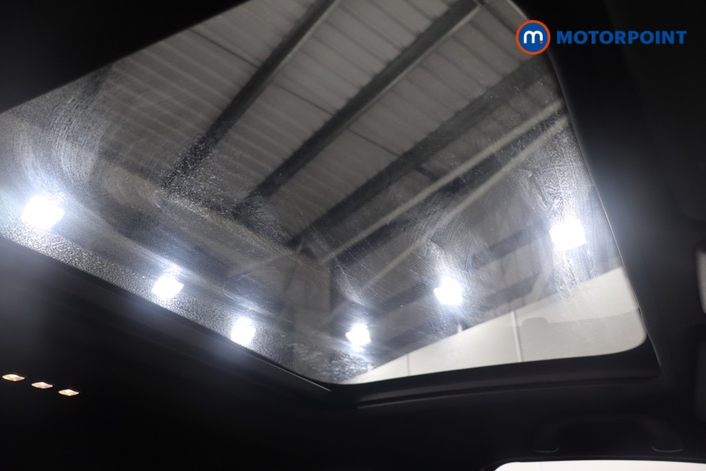 Renault Captur S Edition Manual Petrol SUV - Stock Number (1597432) - 26th supplementary image