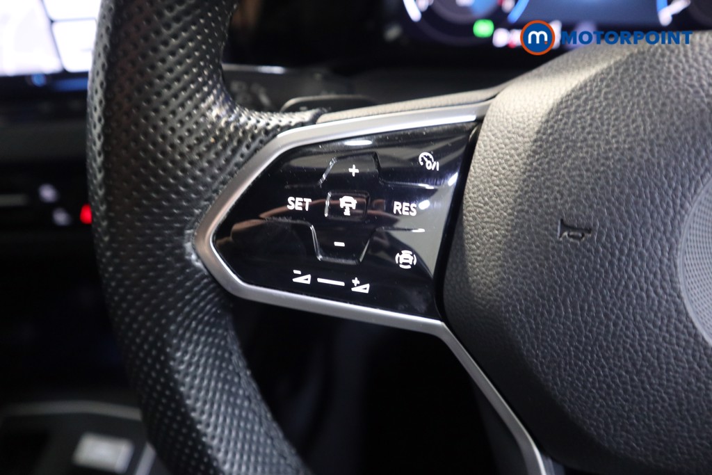 Volkswagen Golf R-Line Automatic Petrol Hatchback - Stock Number (1597445) - 3rd supplementary image