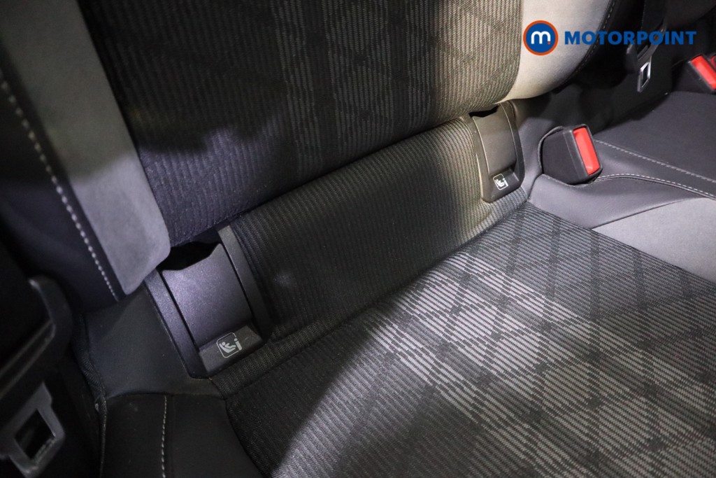 Volkswagen Golf R-Line Automatic Petrol Hatchback - Stock Number (1597445) - 16th supplementary image