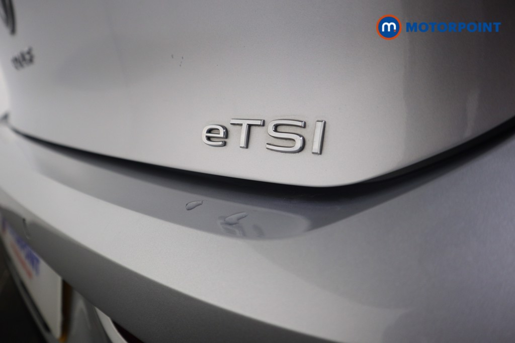 Volkswagen Golf R-Line Automatic Petrol Hatchback - Stock Number (1597445) - 26th supplementary image