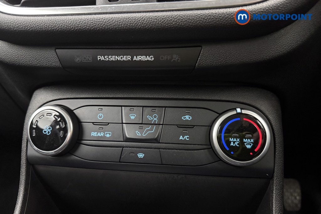 Ford Fiesta Zetec Manual Petrol Hatchback - Stock Number (1597455) - 15th supplementary image