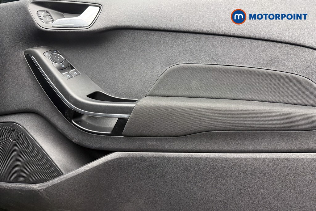 Ford Fiesta Zetec Manual Petrol Hatchback - Stock Number (1597455) - 17th supplementary image