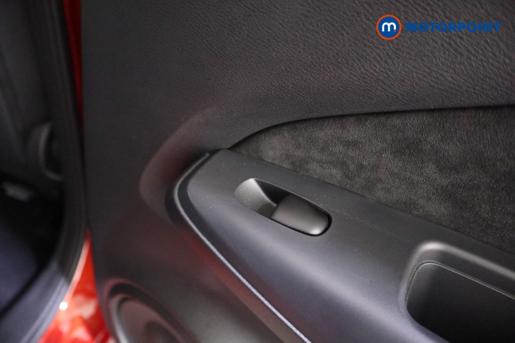 Nissan Juke Tekna-Plus Manual Petrol SUV - Stock Number (1597483) - 16th supplementary image