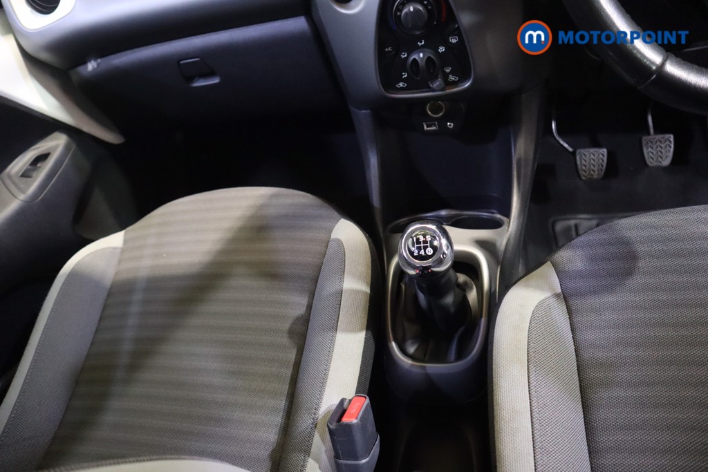 Toyota Aygo X-Play Manual Petrol Hatchback - Stock Number (1597562) - 6th supplementary image